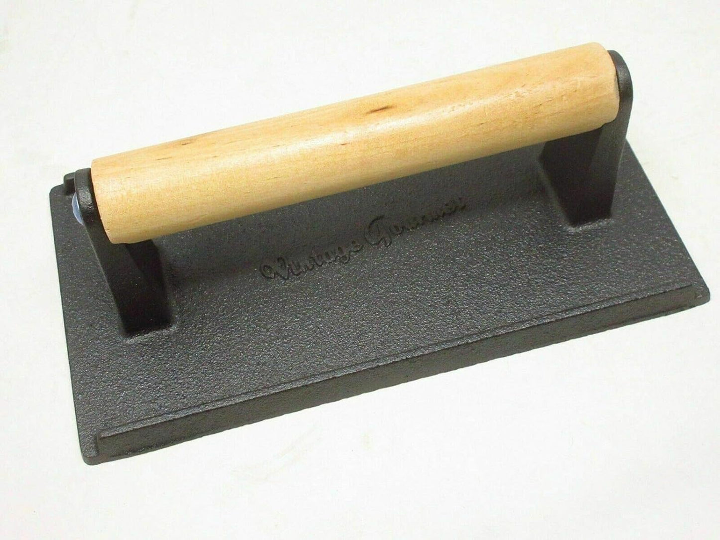 Vintage Gourmet - Presse à Steak Rectangulaire - Fonte - Manche en Bois – €7,14