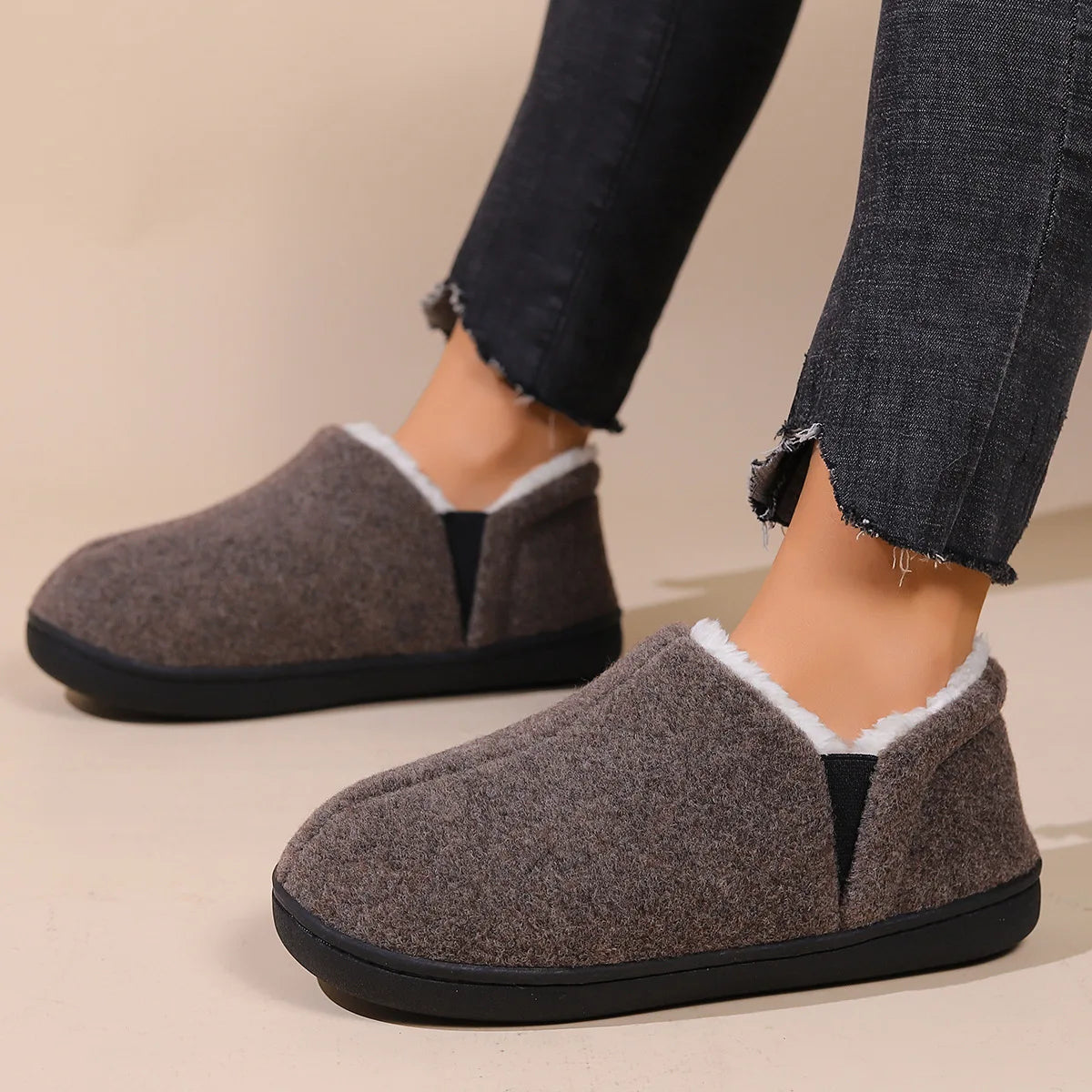 Chaussons Fluffy Chauds – Douceur et Chaleur en Hiver